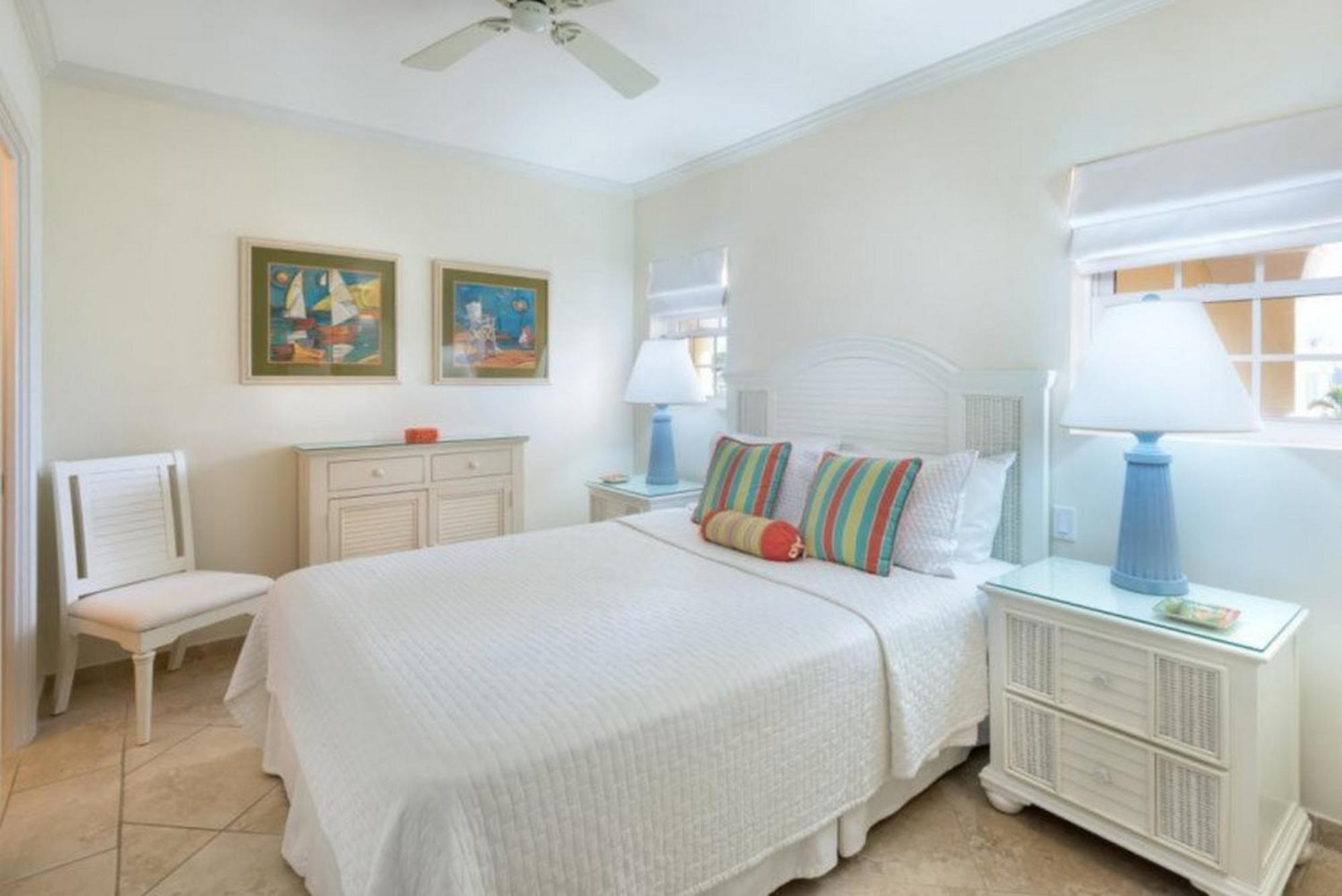 Sapphire Beach Condos Christ Church Chambre photo