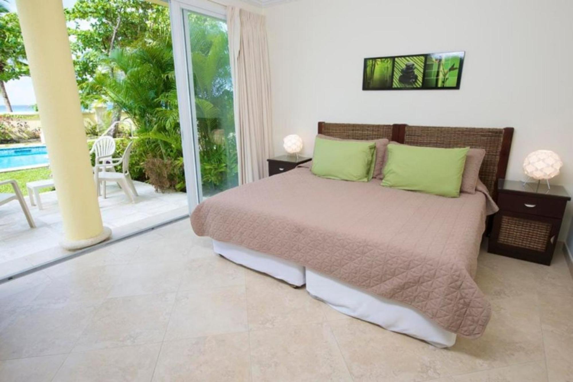 Sapphire Beach Condos Christ Church Chambre photo