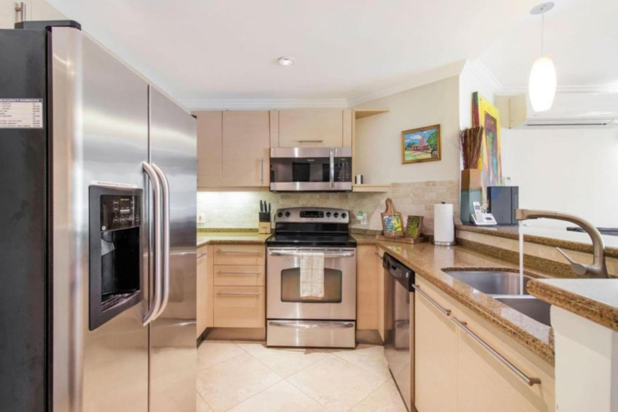 Sapphire Beach Condos Christ Church Chambre photo