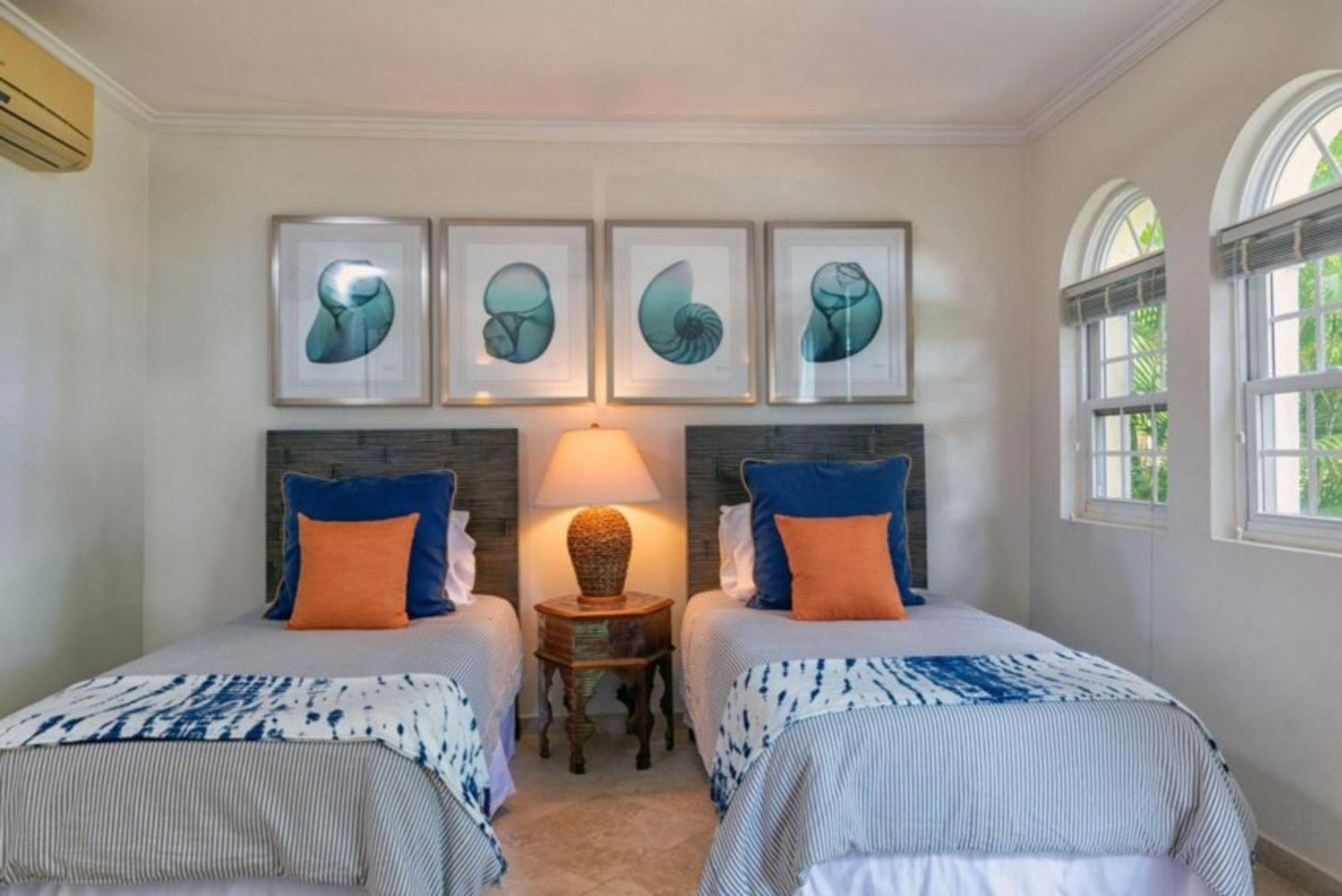 Sapphire Beach Condos Christ Church Chambre photo
