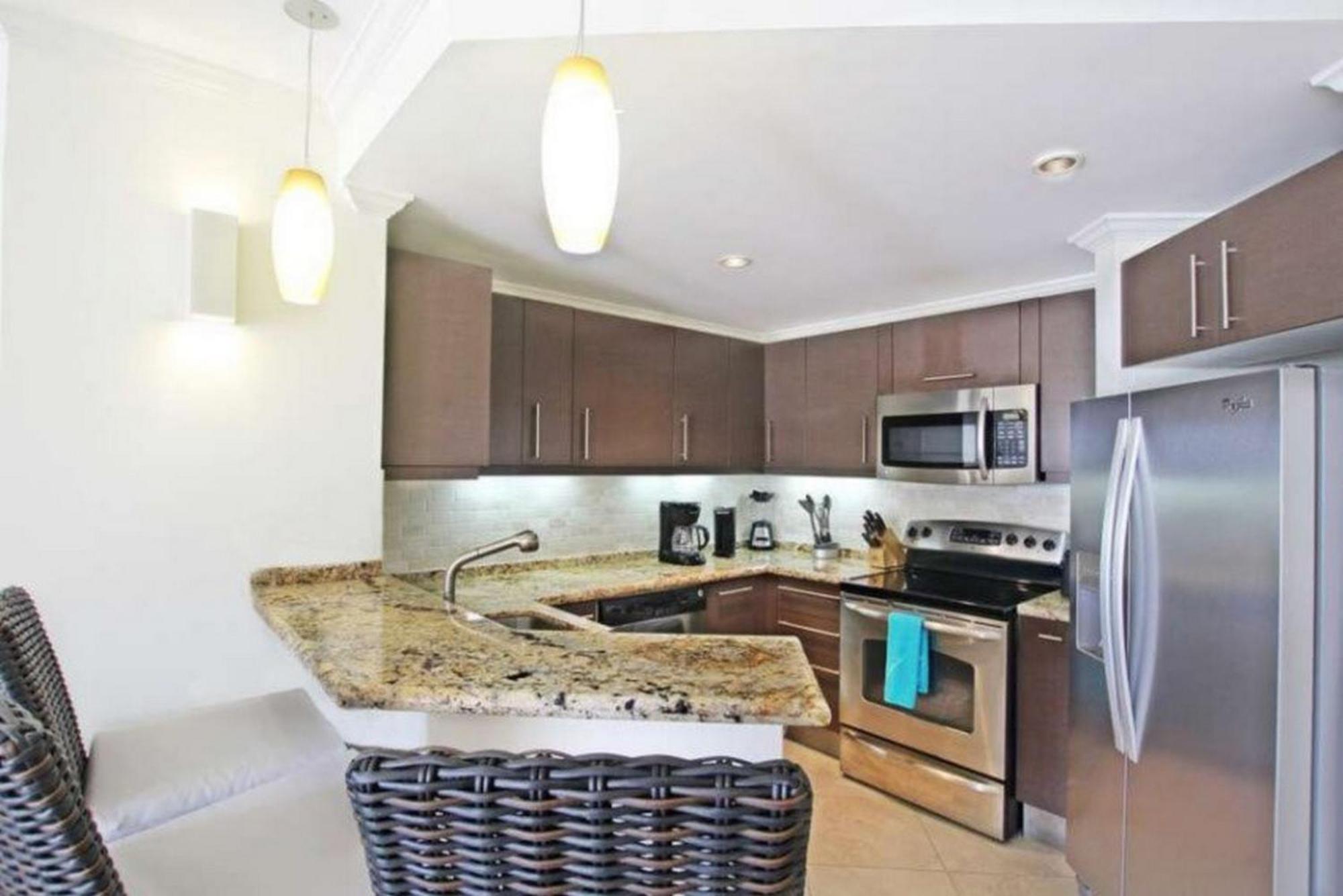 Sapphire Beach Condos Christ Church Chambre photo