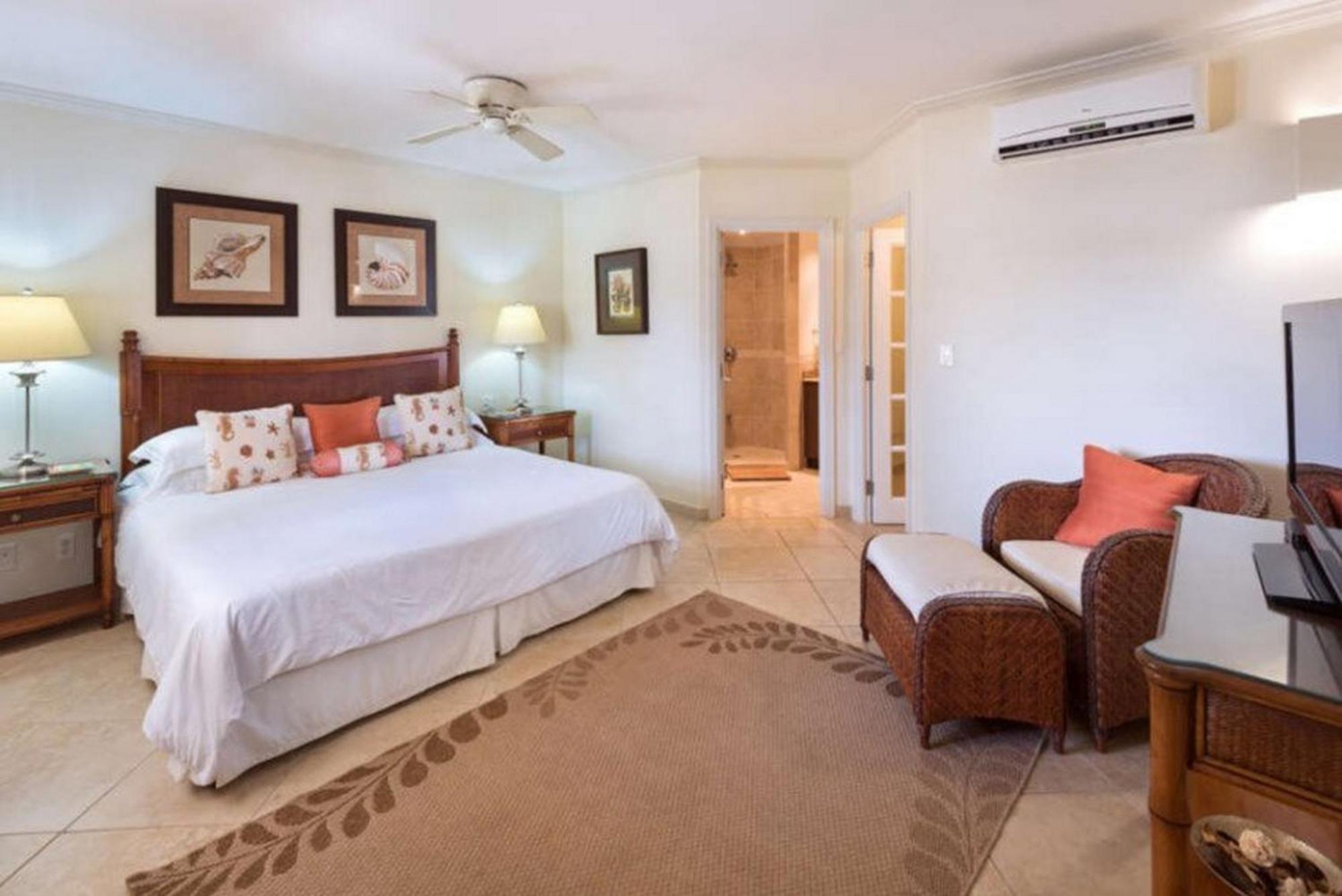 Sapphire Beach Condos Christ Church Chambre photo